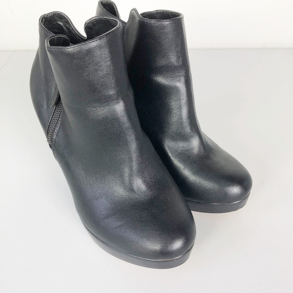 Torrid side zip wedge boots size 11-12